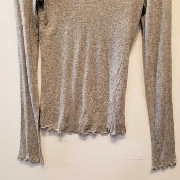 Abound Grey Light Weight Turtleneck Long Sleeve Comfortable Women's Size Small - Picture 5 of 9